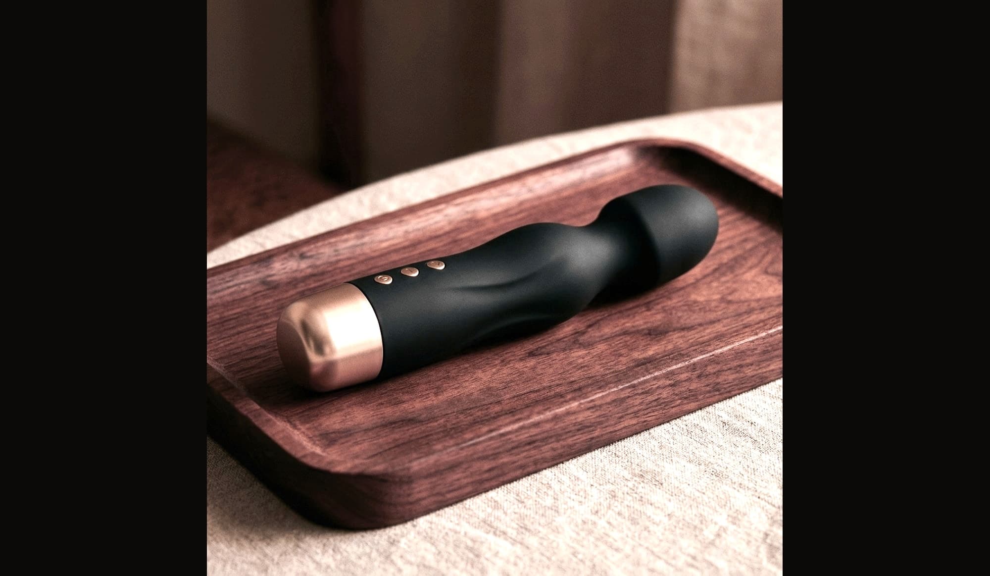 Velvet-touch silicone, matte, warm to hold, ribbed along the body.